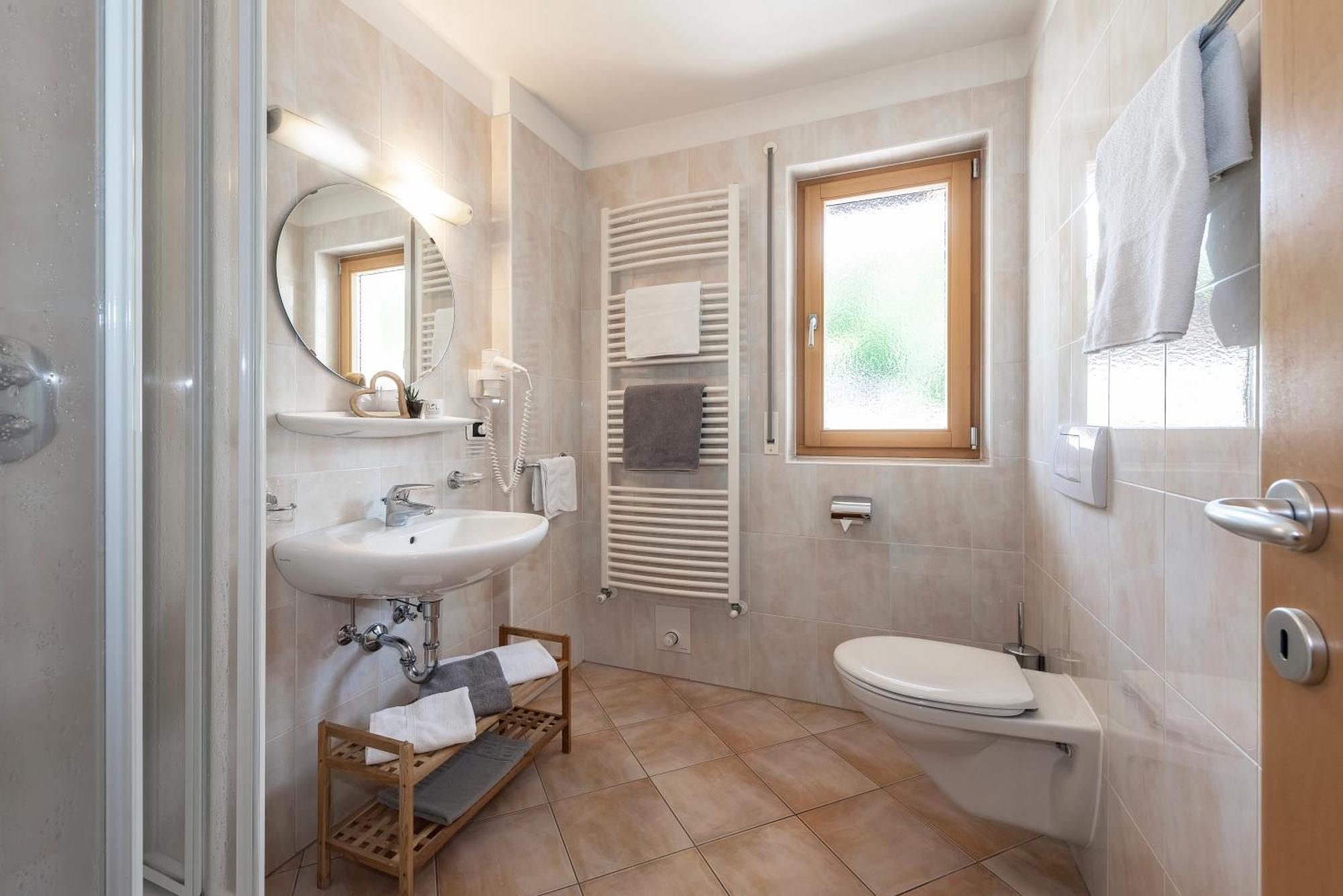 Trinnerhof- Hof Chalets Und Obsthof Mit Zimmer Natz-Schabs Εξωτερικό φωτογραφία